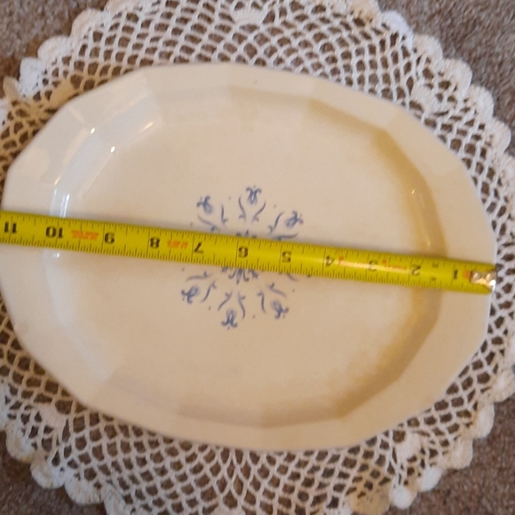 Ironstone platter - Picture 2 of 3